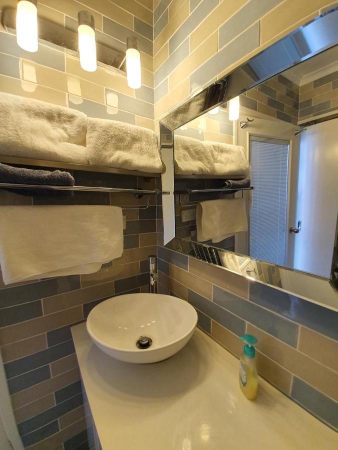 Just-4-You! Amazing Sea Views, Wifi, Fully Air-Conditioned, King Bed Vincentia Dış mekan fotoğraf
